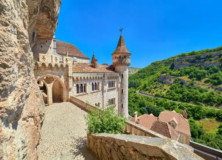 Classée Plus Beaux Village de France, Rocamadour est un des sites incontournables du Lot